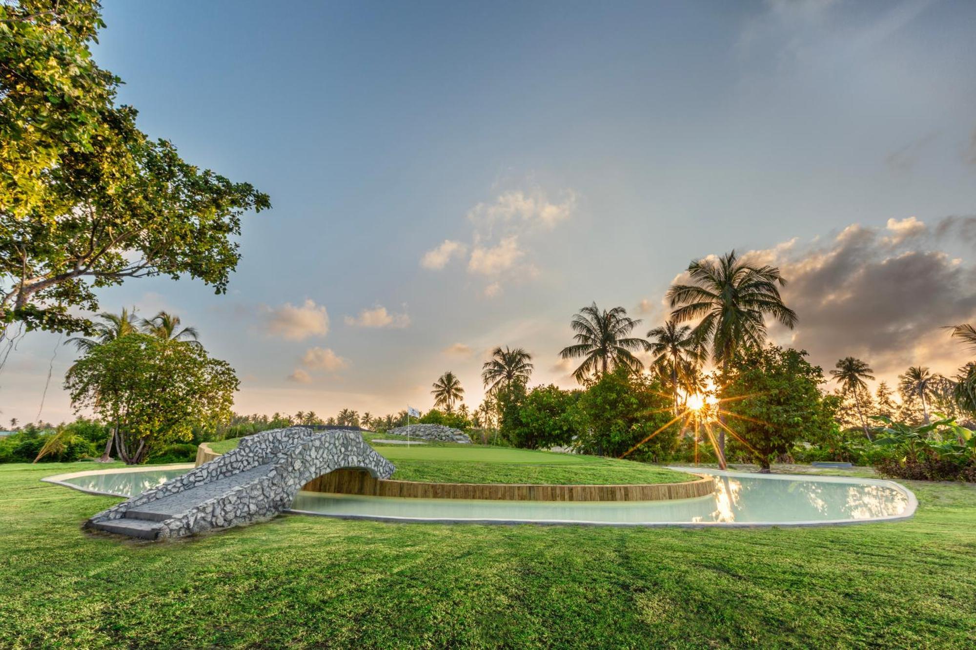 Station touristique Jawakara Islands Maldives 5*